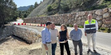 Diputación invierte 350.000 euros en reparaciones urgentes en la carretera de acceso al Caminito del Rey desde Ardales