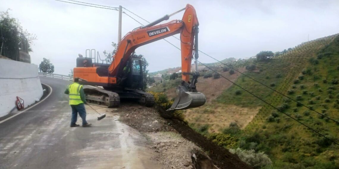 La Diputación inicia el arreglo de 25 carreteras afectadas por los temporales de marzo con una inversión de 2,3 millones de euros