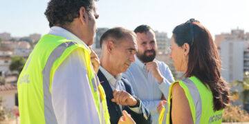Acosol ultima la reparación de la avería de la red en alta a su paso por Benalmádena