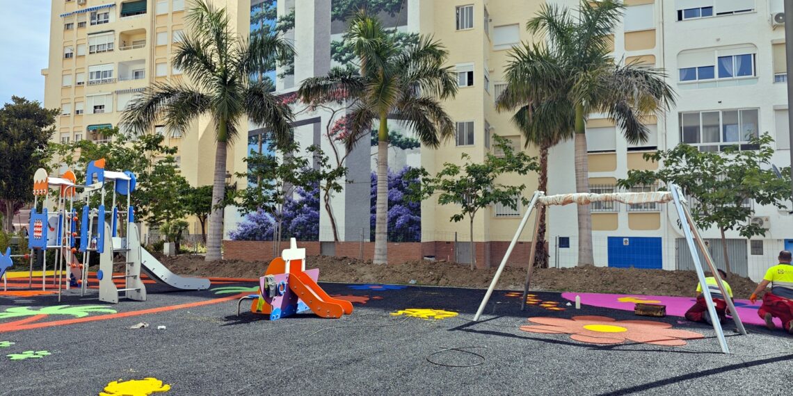 Estepona arranca su plan de renovación y mejora de parques infantiles en el núcleo urbano y el extrarradio