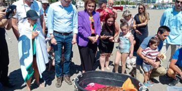 La Junta suelta en Playamar dos tortugas boba rescatadas en las provincias de Cádiz y Almería