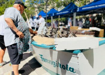 Fuengirola proyecta su marca turística en la capital de España con una espetada y miles de visitantes