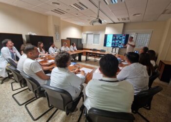 El servicio de Nefrología del Hospital Universitario Costa del Sol se forma en el uso de la ecografía para mejorar la atención al paciente renal