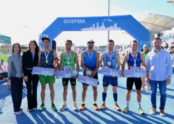 Youness Aithadi y Noelia Valenzuela se imponen en la IV Media Maratón de Estepona, en una jornada con récord de participación