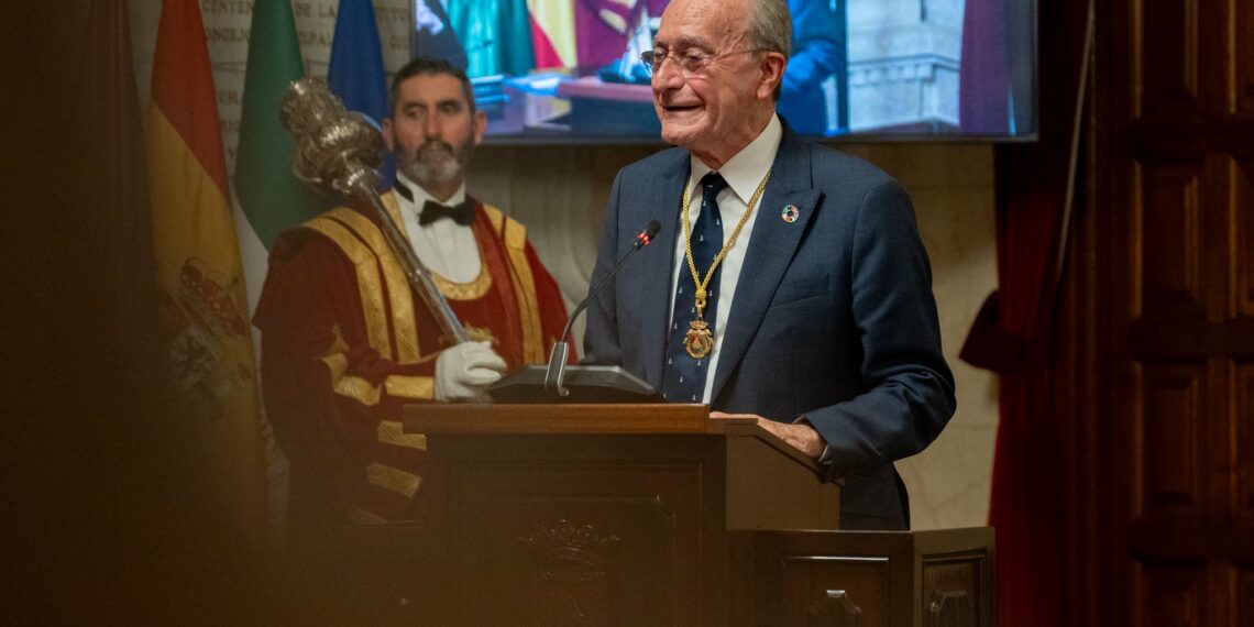 El alcalde de Málaga viaja a Roma y Ciudad del Vaticano con motivo del Jubileo de las Cofradías