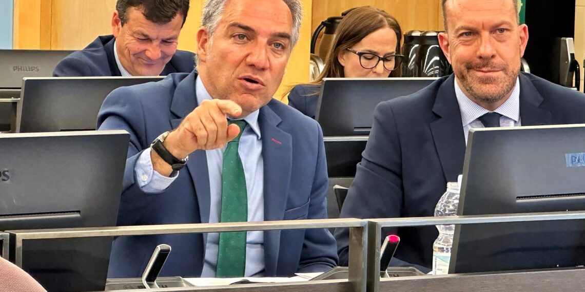 El PP logra que el Congreso exija al Gobierno bonificar el peaje de la Costa del Sol, acelerar el tren litoral y mejorar el Cercanías