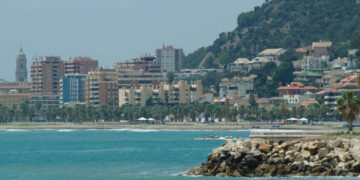 Encuentran un cadáver que fue arrastrado por las olas hasta la orilla de la playa de La Caleta