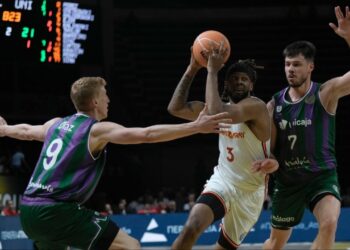 El Unicaja se proclama campeón de la Basketball Champions League en Atenas