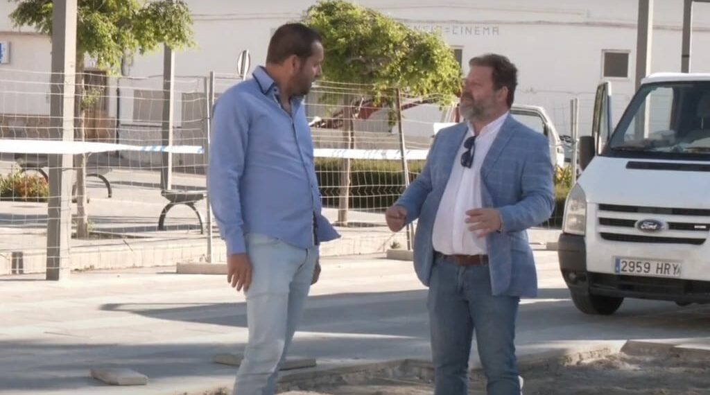 La Plaza de la Vendimia, en Manilva, encara la recta final de sus obras de mejora