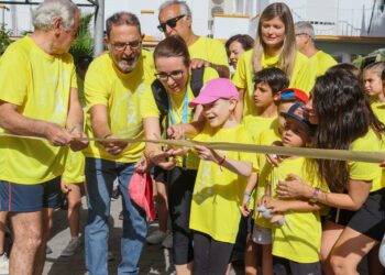 El Hospital Materno Infantil de Málaga sale a las calles en la marcha por el cáncer infantil