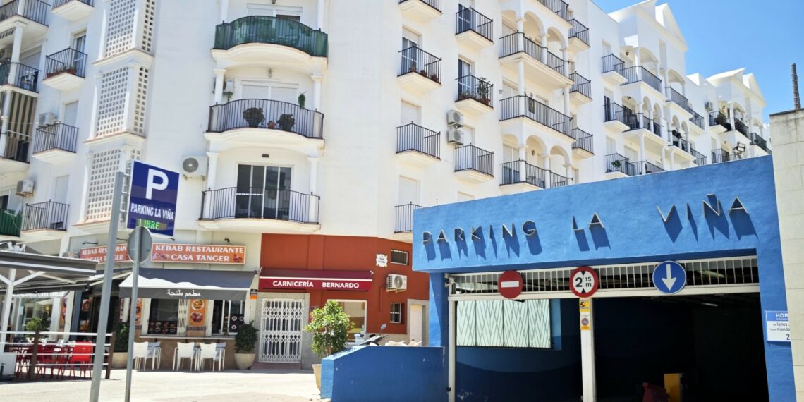 El Ayuntamiento rescatará el parking privado La Viña para integrarlo a la red de aparcamientos de 1 euro al día
