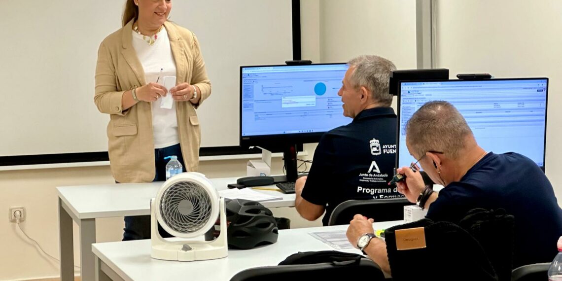 El Ayuntamiento de Fuengirola inicia una campaña para informar a los contribuyentes de las bonificaciones en los impuestos municipales