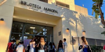 Fuengirola impulsa la creación literaria con un laboratorio de poesía gratuito