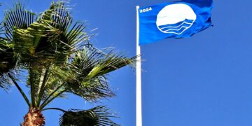Torremolinos consigue por primera vez en la historia la bandera azul para todas las playas de su litoral