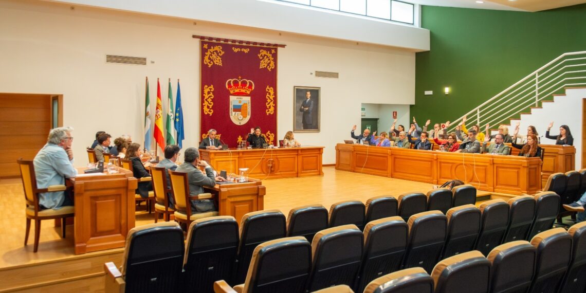 Torremolinos apuesta por un modelo más eficiente y sostenible de la recogida de residuos y de la limpieza viaria sin ninguna reducción de la plantilla actual