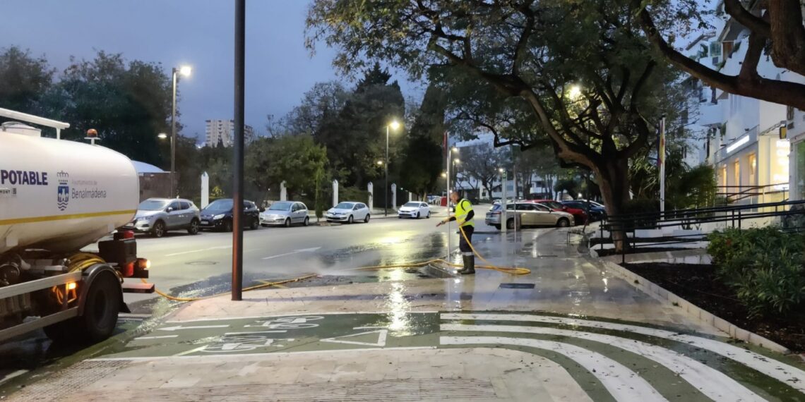 Benalmádena mantendrá medidas en ahorro de agua para continuar con un uso responsable en sus servicios municipales