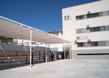Benalmádena culmina la creación de nuevas zonas de sombra en nueve centros de Infantil y Primaria