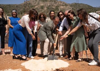 Colocada la primera piedra del Centro de Atención a la Discapacidad de ABAD