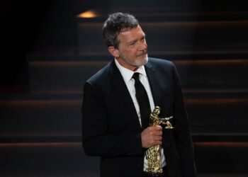 Antonio Banderas conquista los Premios Talía con ‘Gypsy’