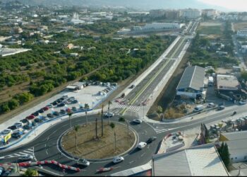 Fallece un motorista en una salida de vía en la A-7 por Mijas
