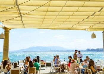 El empleo turístico en la Costa del Sol impulsa la economía provincial en el primer trimestre de 2025
