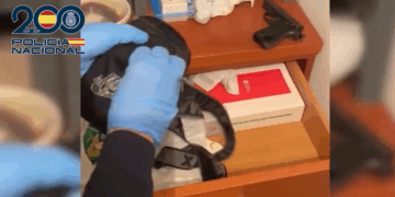 La Policía detiene a tres personas en Estepona y Albacete por distribuir cocaína