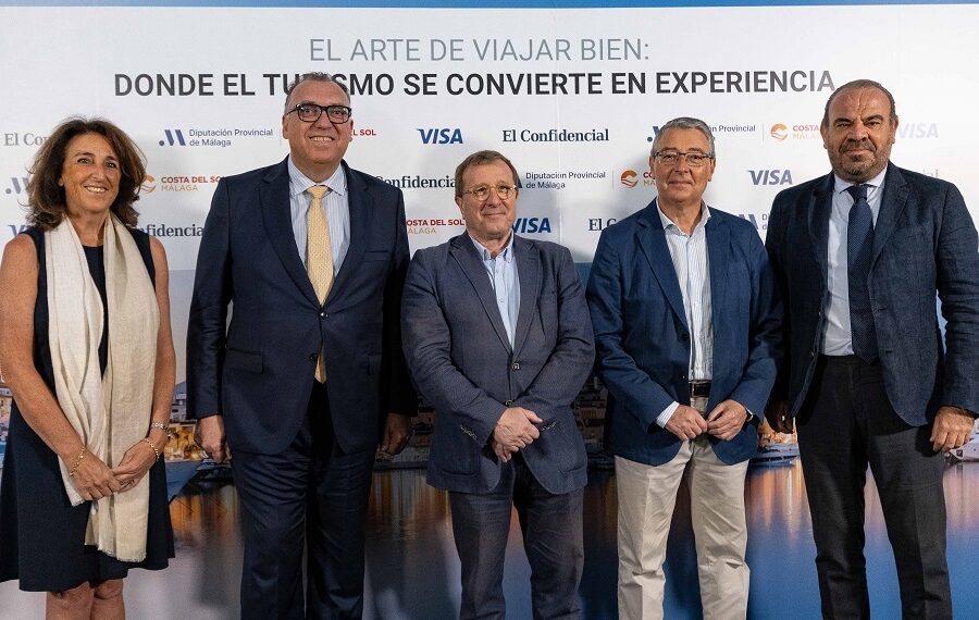 Salado reivindica que el Gobierno Central acometa las inversiones pendientes en movilidad para que el destino pueda seguir creciendo de manera sostenible
