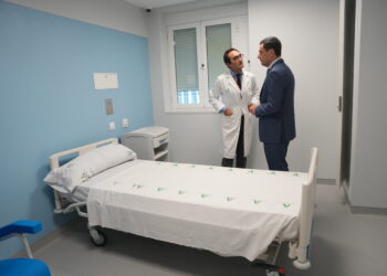 Moreno destaca el compromiso del Gobierno andaluz con la salud mental, su prevención y su detección precoz