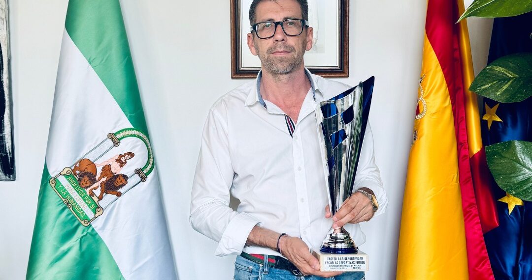 La Escuela Municipal de Fútbol de Benahavís, reconocida por la Diputación por su deportividad y valores