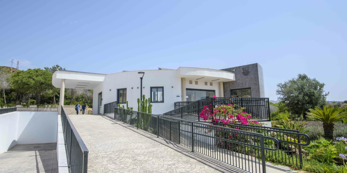 El cementerio municipal de animales de compañía de Málaga realiza 320 servicios en su primer año