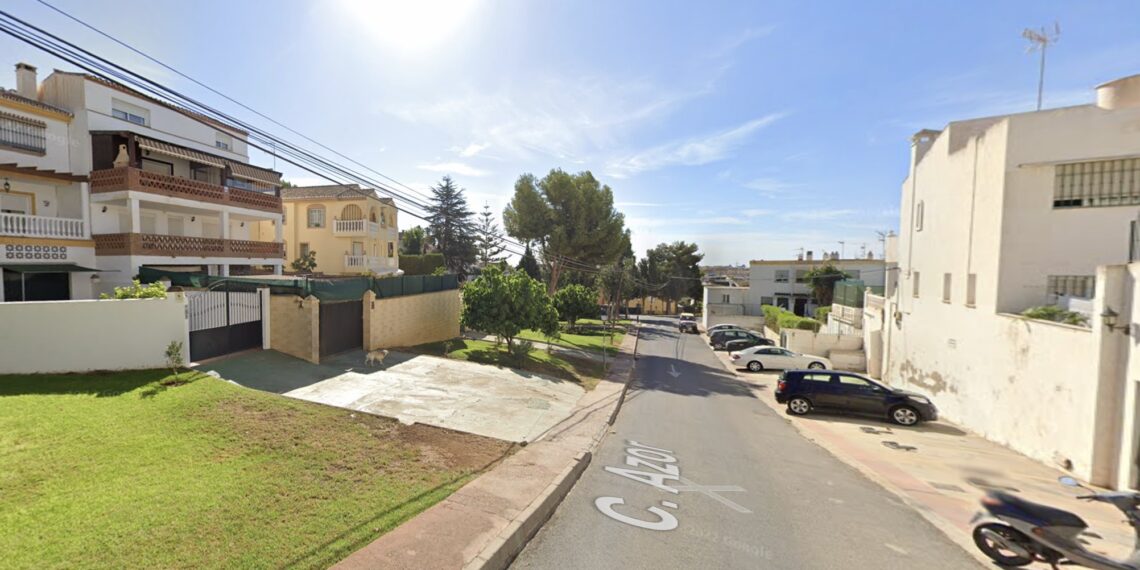 Muere ahogado un niño de 12 años en una piscina de Mijas