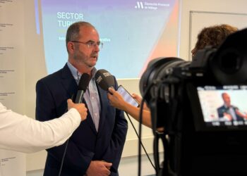 Mijas apuesta por el futuro del turismo con una formación pionera en Inteligencia Artificial