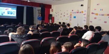 El Hospital Universitario Costa del Sol acerca la investigación biomédica al alumnado de bachillerato a través del Biobanco del SSPA