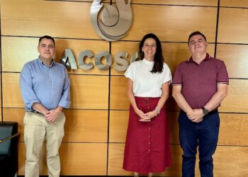 Acosol firma un convenio con la FIUS para avanzar en su estrategia hacia la transformación digital