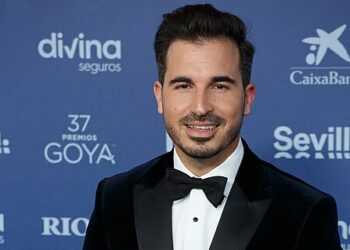 El escritor Javier Castillo, fuengiroleño, pregonero de la Feria de Málaga 2025