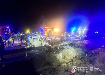 Cuatro fallecidos en un accidente en la AP-7 hacia Torremolinos, uno de ellos policía, en una persecución tras un robo en Málaga