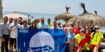 Mijas iza sus cinco banderas azules