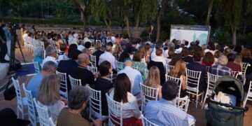La Universidad de Málaga reconoce el trabajo de su personal jubilado en el Jardín Botánico