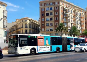 Málaga lanza una nueva tarjeta gratuita de transporte para menores de hasta 14 años