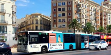 Málaga lanza una nueva tarjeta gratuita de transporte para menores de hasta 14 años