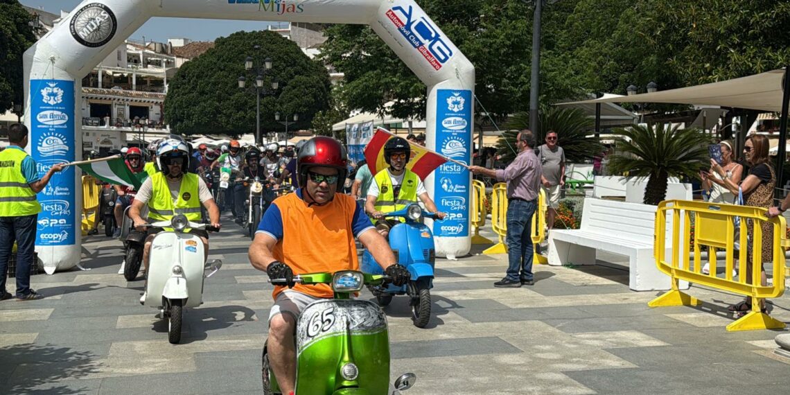 Mijas consolida su ‘Fin de Semana del Motor Clásico’ con récord de participación en las concentraciones de coches y motos antiguas