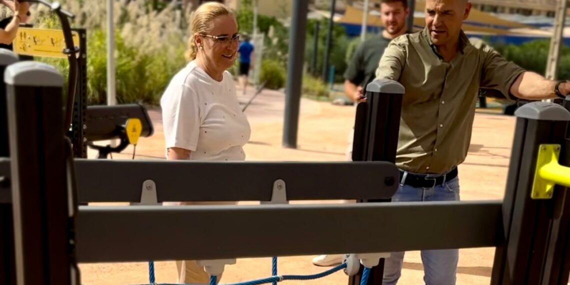 El Ayuntamiento de Fuengirola concluye las obras de un gimnasio al aire libre en el Parque de La Loma