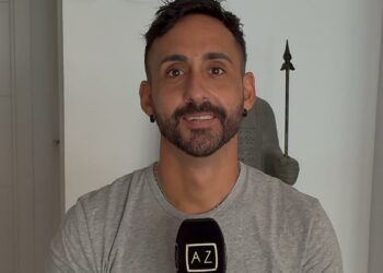 «Me mandaron a aprender a vivir en una silla de ruedas, no a levantarme de ella”: El milagro de Álvaro, vendedor de la ONCE en Arroyo de la Miel