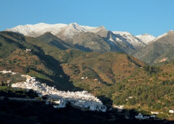 Auxilian a una familia con un bebé perdida en el Parque Nacional de la Sierra de las Nieves