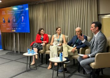 Del Cid destaca la importancia de la colaboración público-privada para la estrategia municipal de regeneración urbana