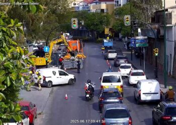 Un escape de gas en la zona de Baños del Carmen mantiene dos carriles cortados en la capital