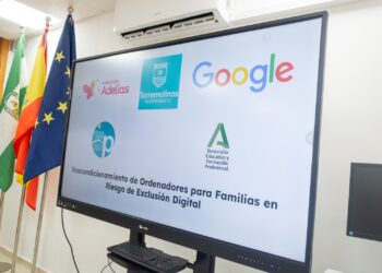 Google colabora con alumnos del IES Playamar de Torremolinos en un proyecto de reacondicionamiento de ordenadores para familias en riesgo de exclusión digital