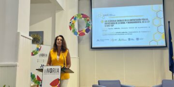 Un centenar de funcionarios participan en una jornada sobre contratación pública responsable como herramienta de transformación social