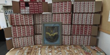 Intervenidas en Málaga en pleno intercambio 4.000 cajetillas de tabaco de contrabando y 7.530 euros