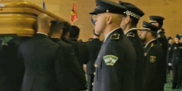 El último adiós al policía Antonio Ramos: un sentido homenaje y la Cruz al Mérito Policial